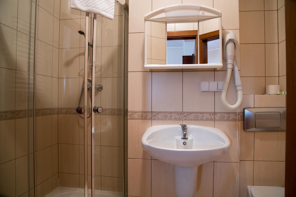 Baron Hotel Ciechanow Ngoại thất bức ảnh